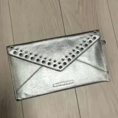 MICHAEL KORS シルバー クラッチバッグ