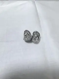 シルバーカラー 格子柄 フープピアス