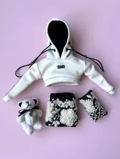 リカちゃん　チェリーちゃん　作家　パーカー　トップス　スカート　ベア　クッション