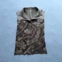 PLEATS PLEASE イッセイミヤケ プリーツプリーズ ベストのサムネイル