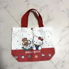 ハローキティ　トートバッグ　ボタン付き