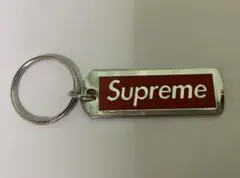 Supreme Metal keychain キーホルダー 新品　レッド