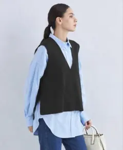 green label relaxing ディープ VネックニットAラインベスト