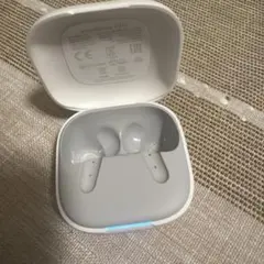 Anker soundcore P31i イヤホンケース　ホワイト