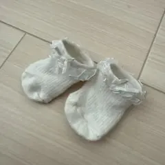 ホワイト フリル付き ベビー靴下　新生児　セレモニー靴下　プティマイン