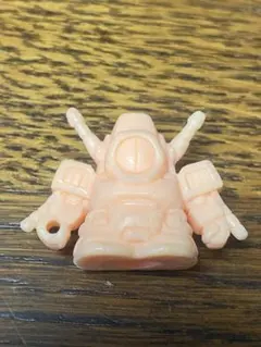 僧侶ガンタンク ガン消し ガシャポン SDガンダム 消しゴム肌色 - メルカリ