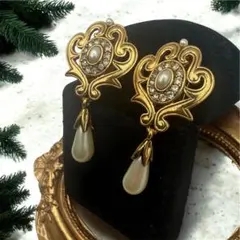 ma　GUCCI ハート ビジュー パール ピアス ma様専用 GUCCI ハート ビジュー パール ピアス - メルカリ