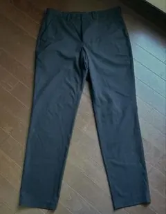 GU テーパードパンツ スラックス ブラックのサムネイル