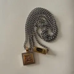 2026年最新】Fendi メンズ ネックレスの人気アイテム - メルカリ