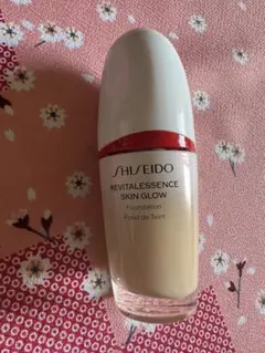 SHISEIDO REVITALESSENCE SKIN GLOW 230