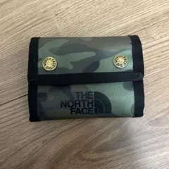 THE NORTH FACE 三つ折り財布 カモフラージュ柄のサムネイル