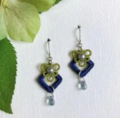 タティングレースのピアス ブルーグレー