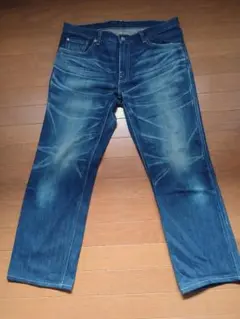 希少 Levi