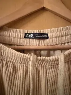 ZARA コーディロイパンツ