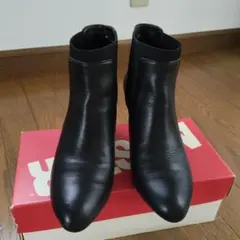 【本皮】スタイル良く見える！黒 サイドゴアヒールブーツ