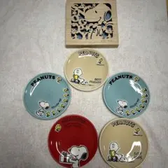 ♡新品未使用♡SNOOPY♡スヌーピー♡小皿♡5枚セット♡木箱入り♡のサムネイル