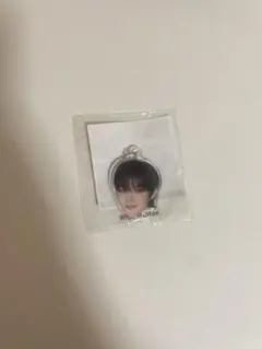 treasure ジフンspecial moment ガチャガチャ　顔アクキー