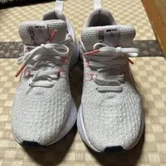 NIKE REACT INFINITY RUN FK3 花柄