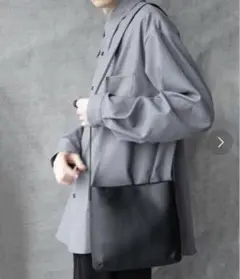 HAREシンプル黒レザーショルダーバッグS