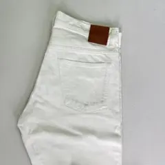 ◆新品未使用　FOLLOWフォロー　デニム　31インチ