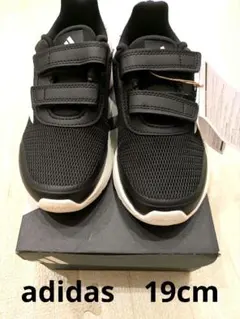 adidas 新品　スニーカー　19cm