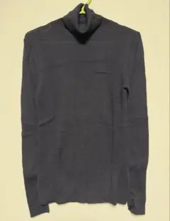 ユニクロ　メリノリブタートルネックセーター　ネイビー