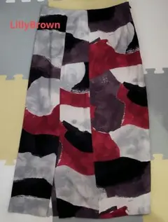 Lily Brown タイトロングスカート