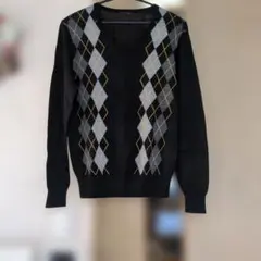 UNIQLO アーガイル柄 Vネックニット ブラック