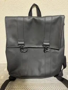 人気完売品】 ZARA メンズ ロールトップリュック バックパック 黒 