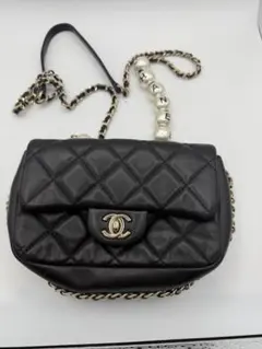 シャネル ショルダーバッグ