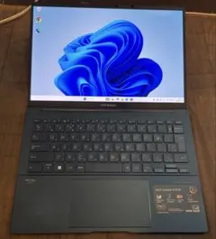ASUS Zenbook 14 OLED Ultra 7 155Hのサムネイル