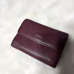 美品　TOD'S 三つ折り財布　レザー　バーガンディのサムネイル