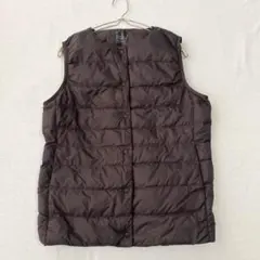 【無印良品】軽量ダウン ノーカラーベストフルボタン ポケッタブル 無地 L
