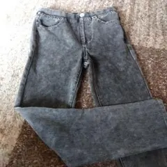 デニムパンツ