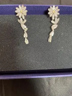 スワロフスキー