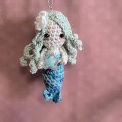 ペパーミントグリーン人魚姫のあみぐるみ ボールチェーン付き