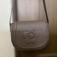 マリークワント　シュリンクエンボスデイジー　ショルダーバッグ