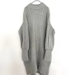 NICE CLAUP グレー ケーブルニット ハイネック ワンピースフリー