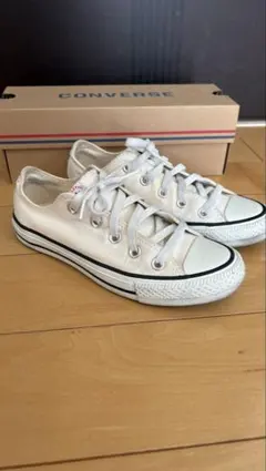 CONVERSE NEXSTAR ホワイト ローカット スニーカー