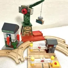 きかんしゃトーマス 木製レール 駅 踏切 クランキー セットのサムネイル