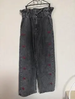 tiptop ブラックデニムパンツ ハート刺繍のサムネイル