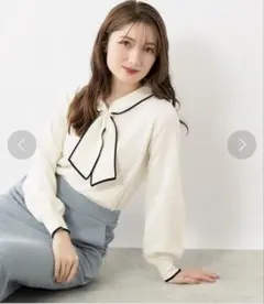 インデックス フェイクパールボウタイデザインニット【洗濯機洗い可】