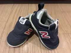 ニューバランス　シューズ　キッズ　ネイビー　ブラック　レッド　シンプル　美品