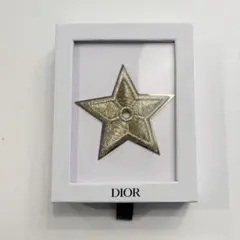 DIOR星型ピンバッジ(ブローチ)限定ノベルティ