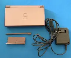 ニンテンドーDS Lite ピンク 本体・純正充電コード付き