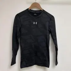 UNDER ARMOUR MD ブラック カモフラージュ アンダーシャツ　Ｍ