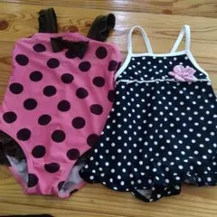 ベビー水着 ピンク・黒の水玉 フリル付き
