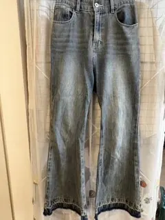 NICE CLAUP デニムパンツ カットオフ加工 レディースのサムネイル