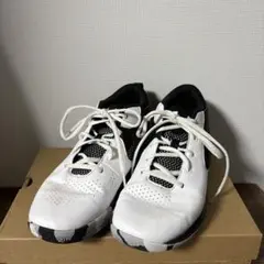 アンダーアーマー　バスケットボール　シューズ　バッシュ