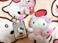 ♡カフェ♡様専用！ ハローキティマスコット、ジョイントプチケース2P、鏡セット！